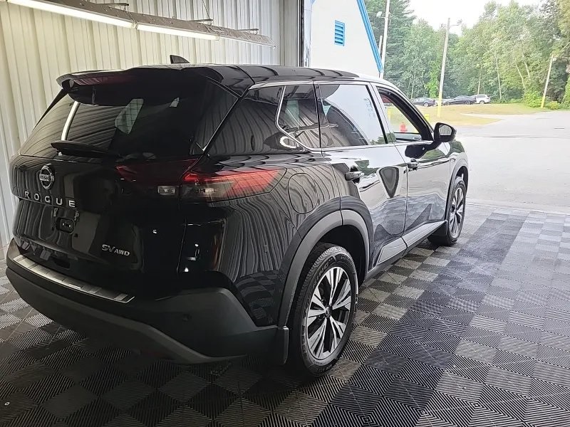 2021 Nissan Rogue SV photo 12