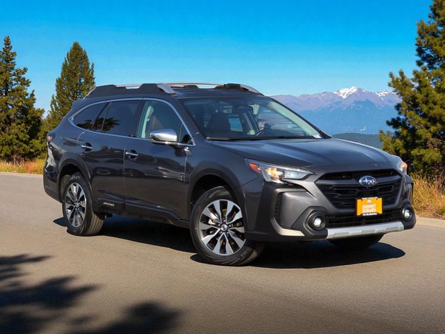 2023 Subaru Outback Touring XT photo 2