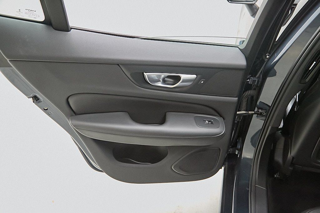 2024 VOLVO S60 - Image 16