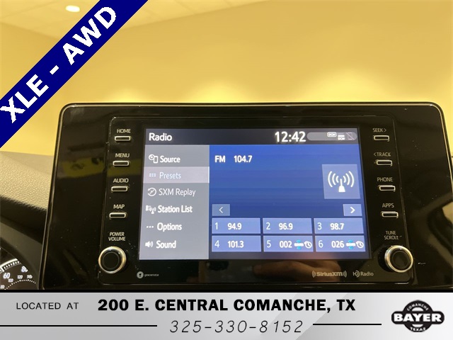 2021 Toyota Venza XLE photo 12