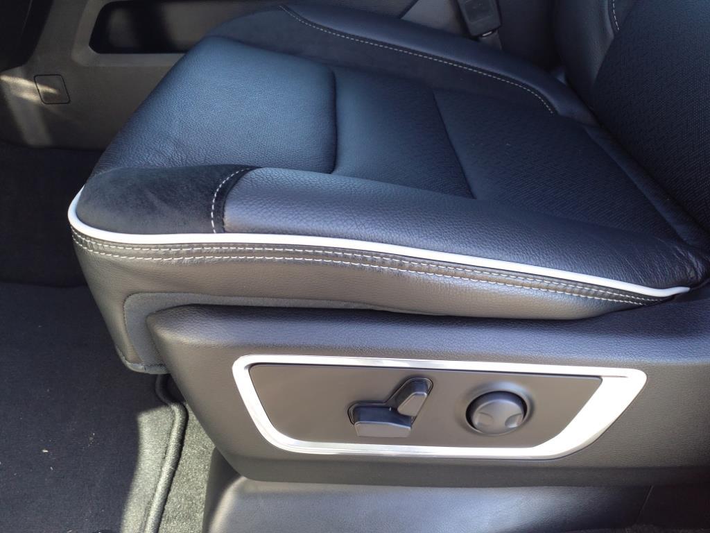 2025 Ram 1500 Laramie photo 6