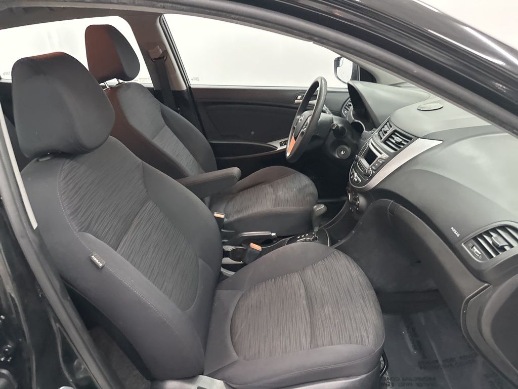 2015 Hyundai Accent GS photo 13