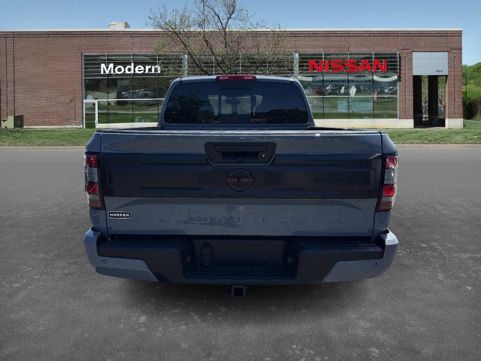 2025 Nissan Frontier PRO-4X photo 3