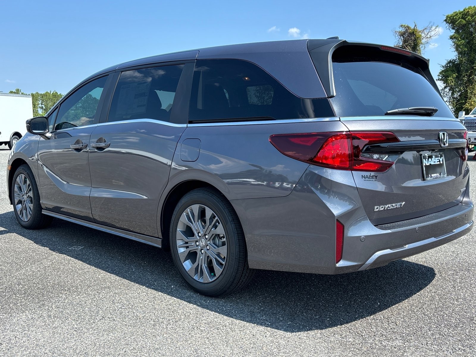 2026 Honda Odyssey Touring photo 35