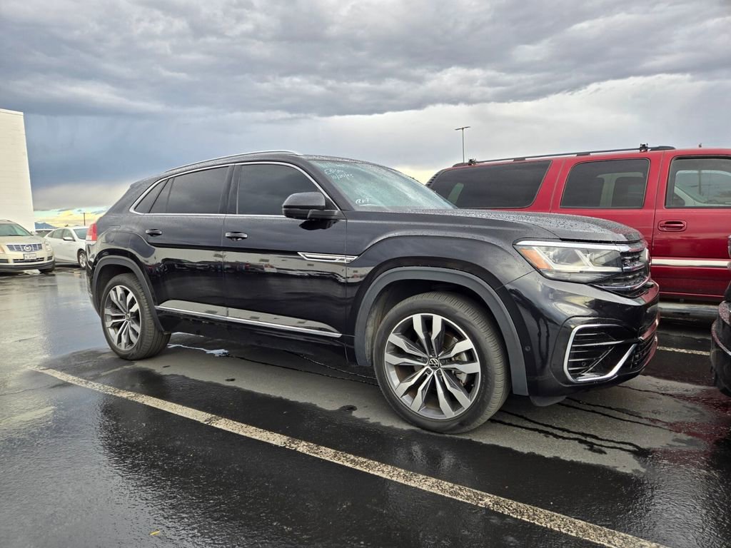 2023 Volkswagen Atlas Cross Sport SEL Premium R-Line's photo