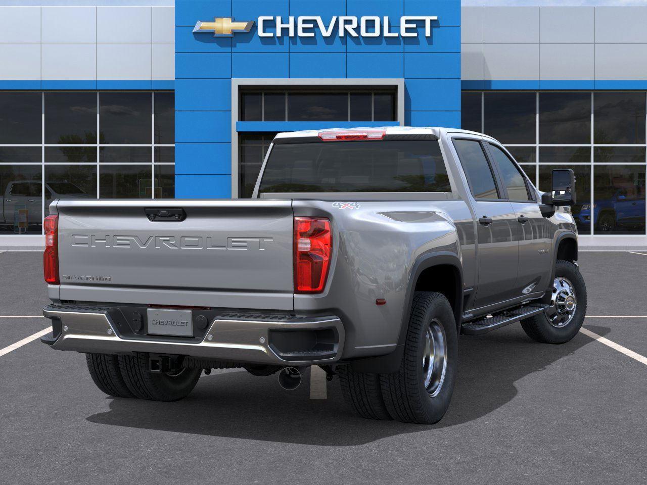 2026 Chevrolet Silverado 3500HD photo 4