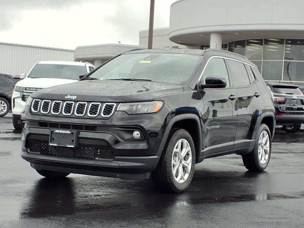 2025 Jeep Compass Latitude photo 13