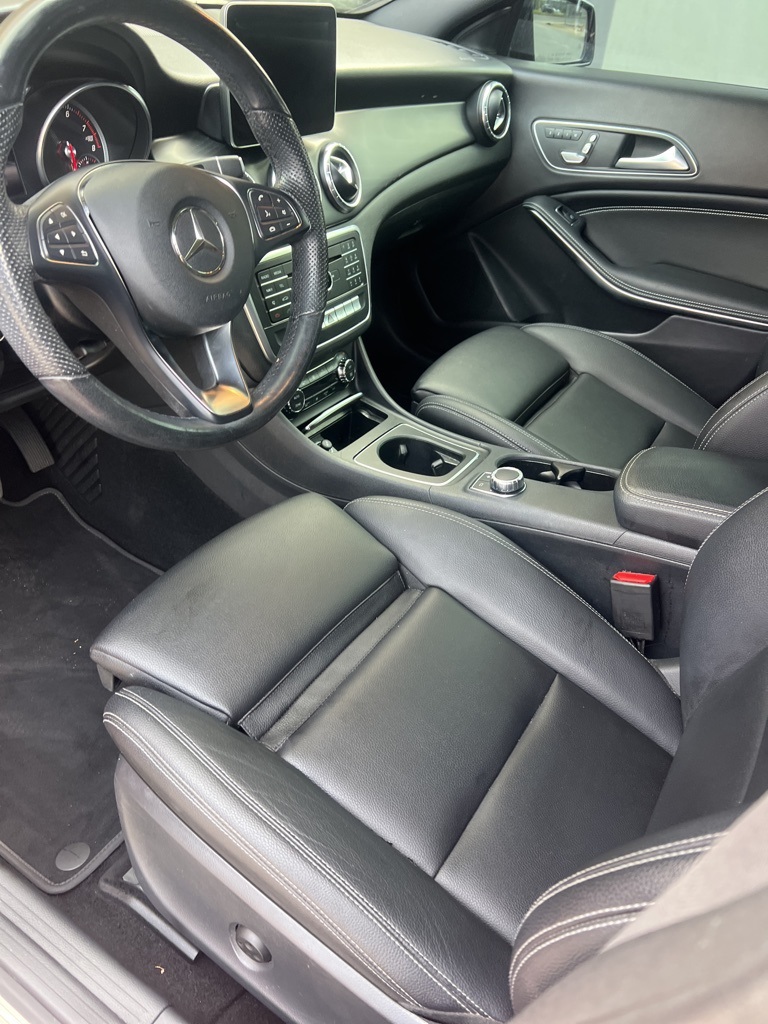 2019 Mercedes Benz CLA 250 photo 11
