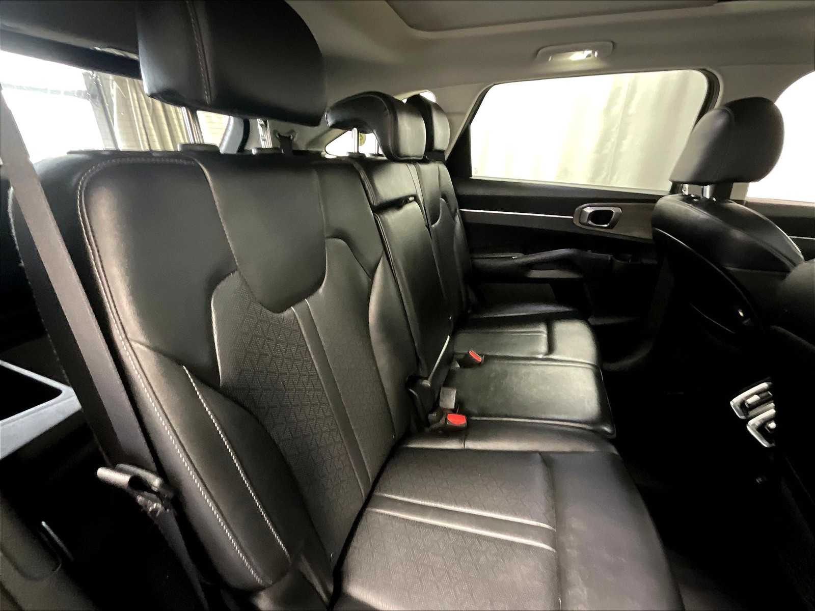 2022 Kia Sorento X-Line S photo 11
