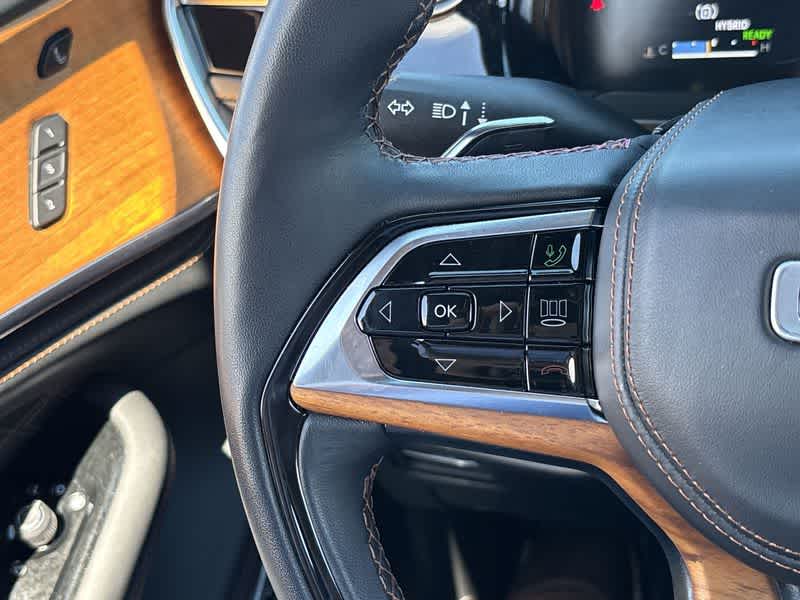 2023 Jeep Cherokee photo 28