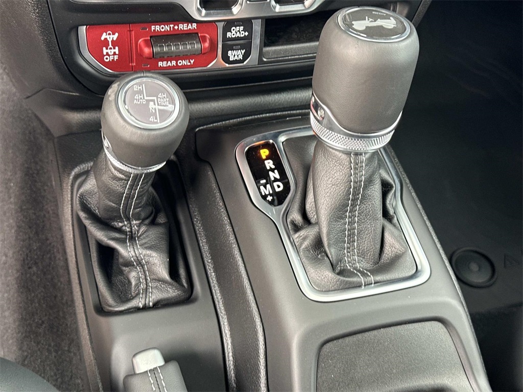 2025 Jeep Wrangler Rubicon X photo 20