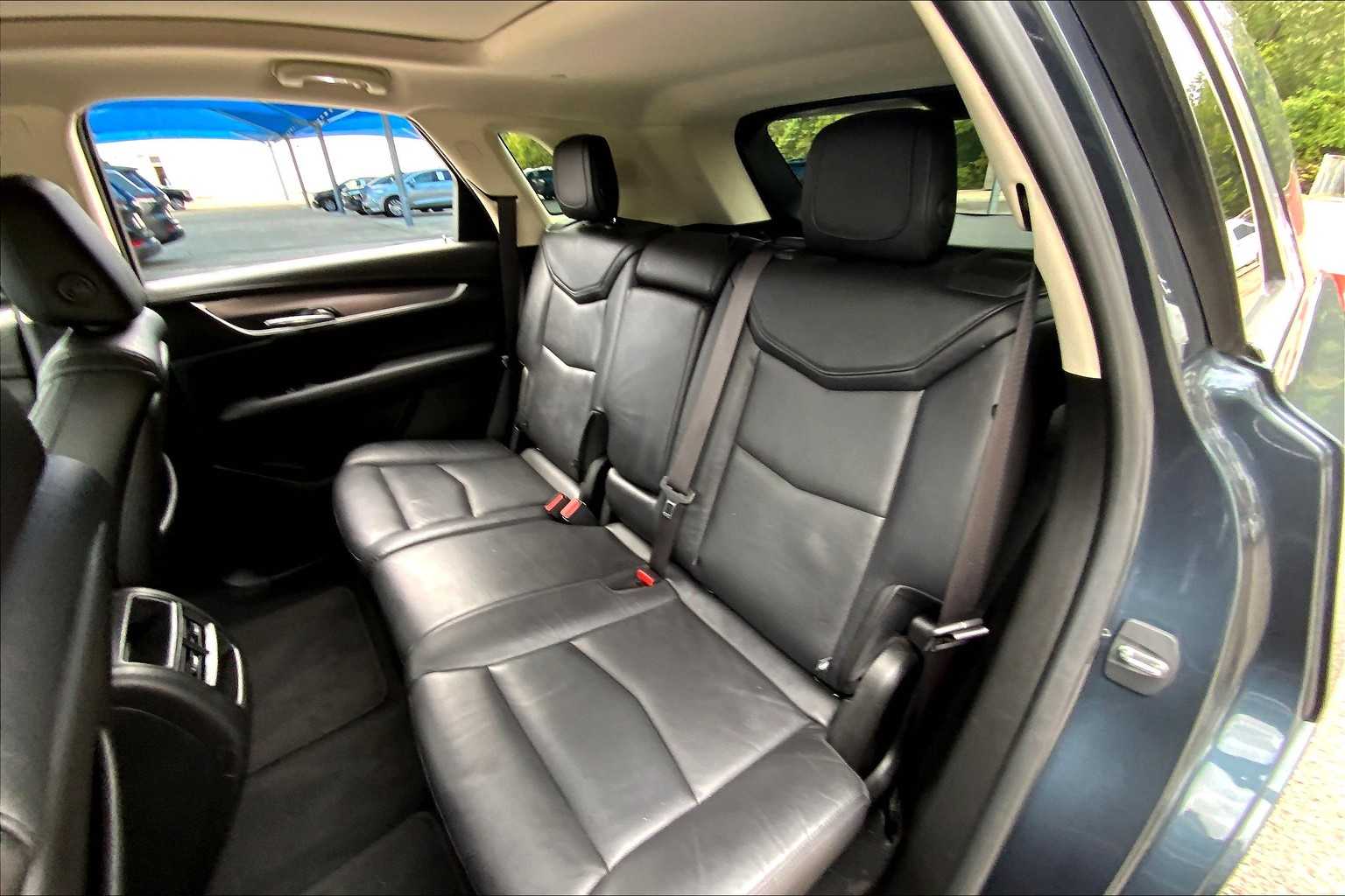 2019 Cadillac XT5 Luxury photo 19