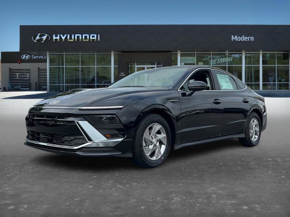 2026 Hyundai Sonata SE's photo