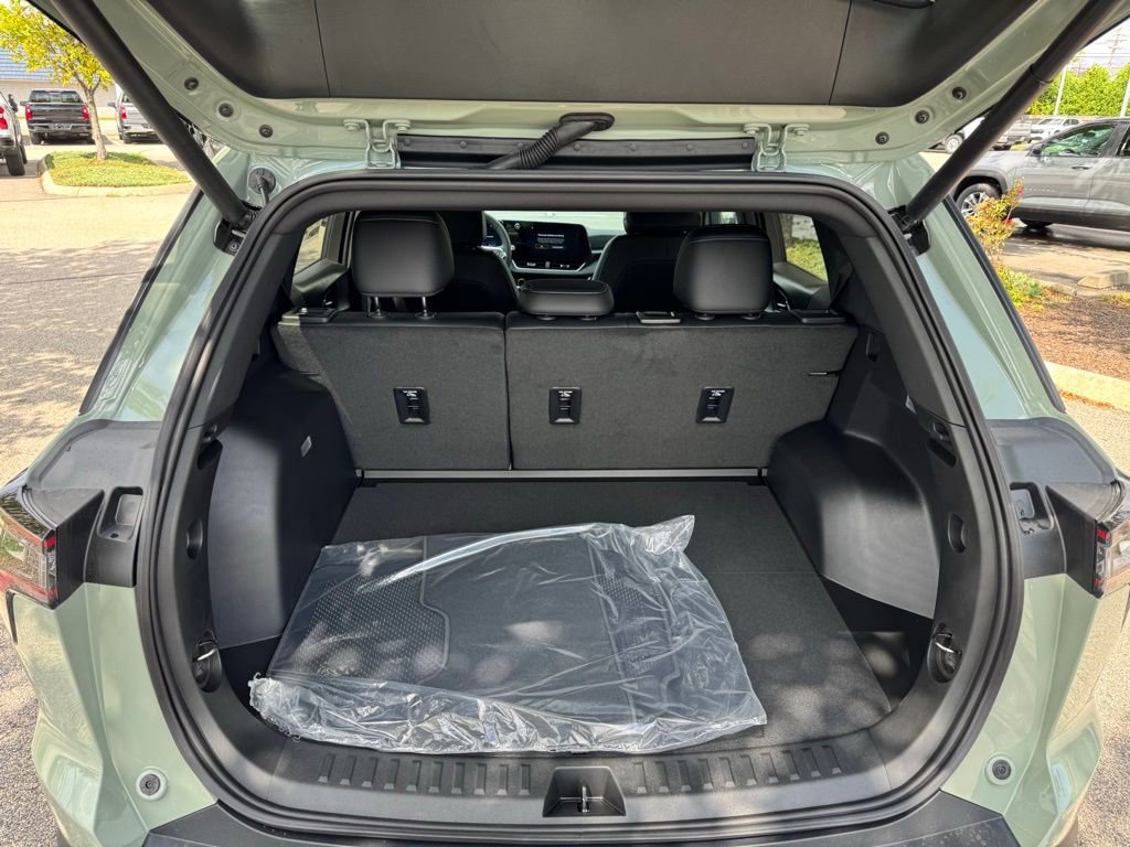 2026 Chevrolet Equinox LT photo 17