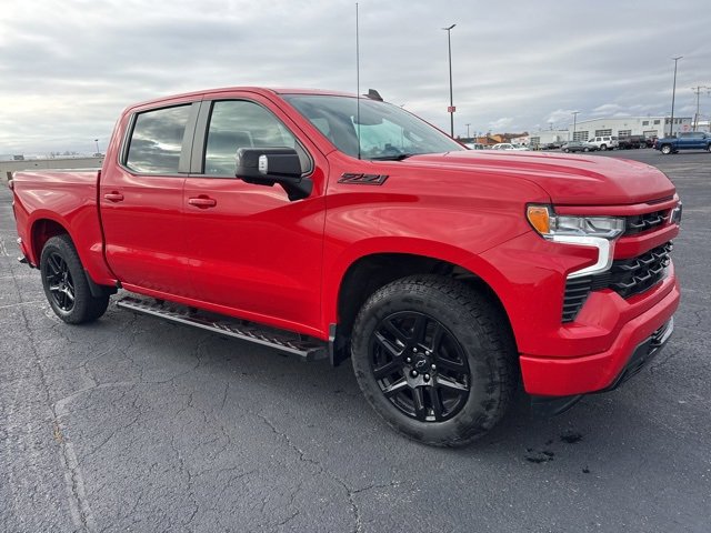 2023 Chevrolet Silverado 1500 RST photo 3