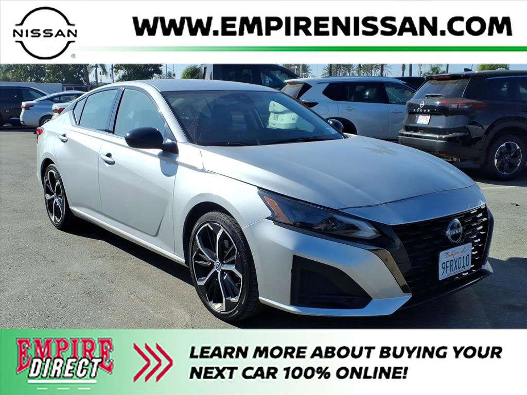 2023 Nissan Altima SR