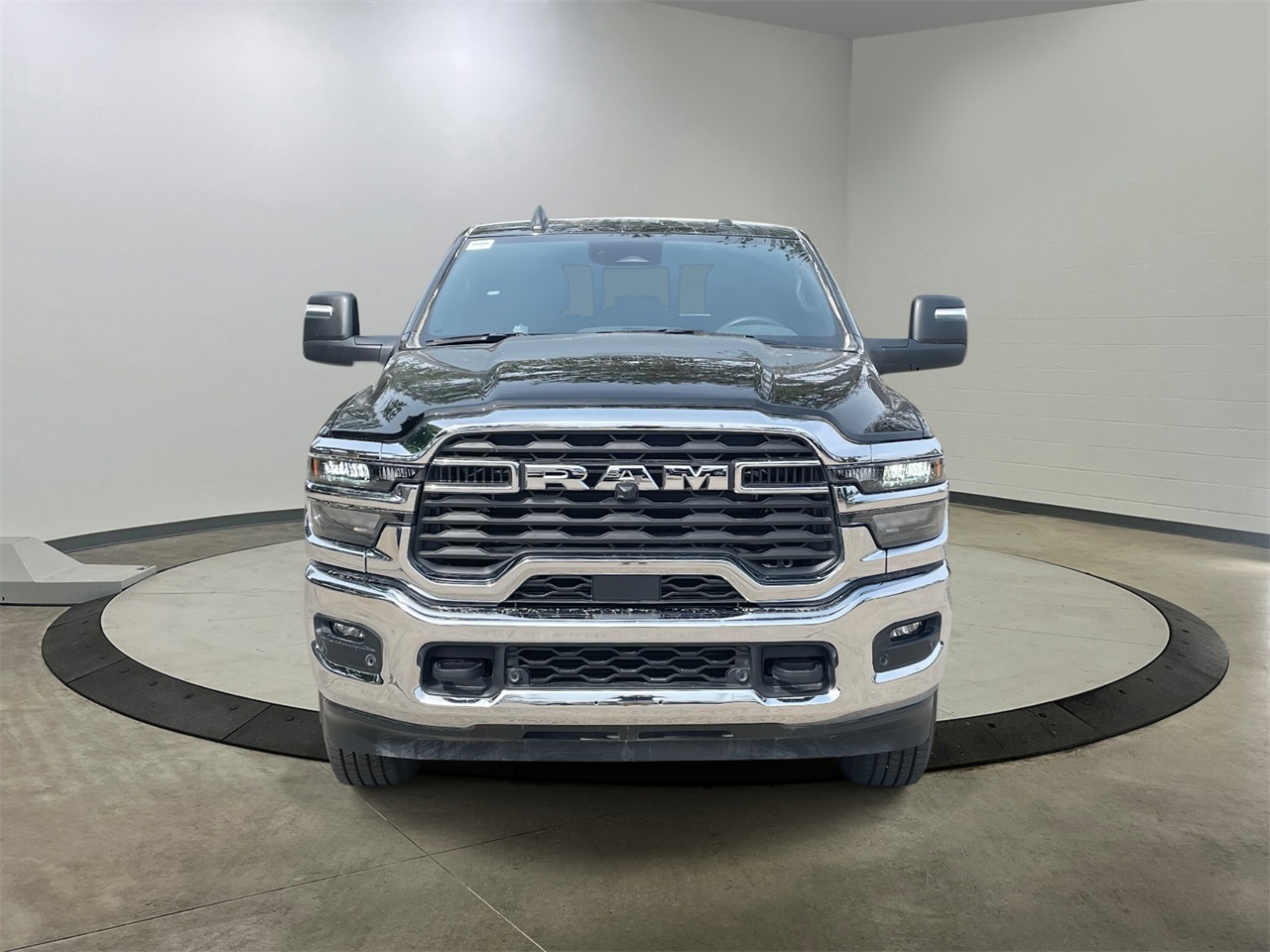2025 Ram 2500 Tradesman photo 3