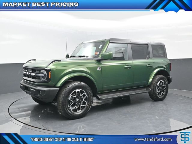 2025 Ford Bronco 4-Door Outer Banks's photo