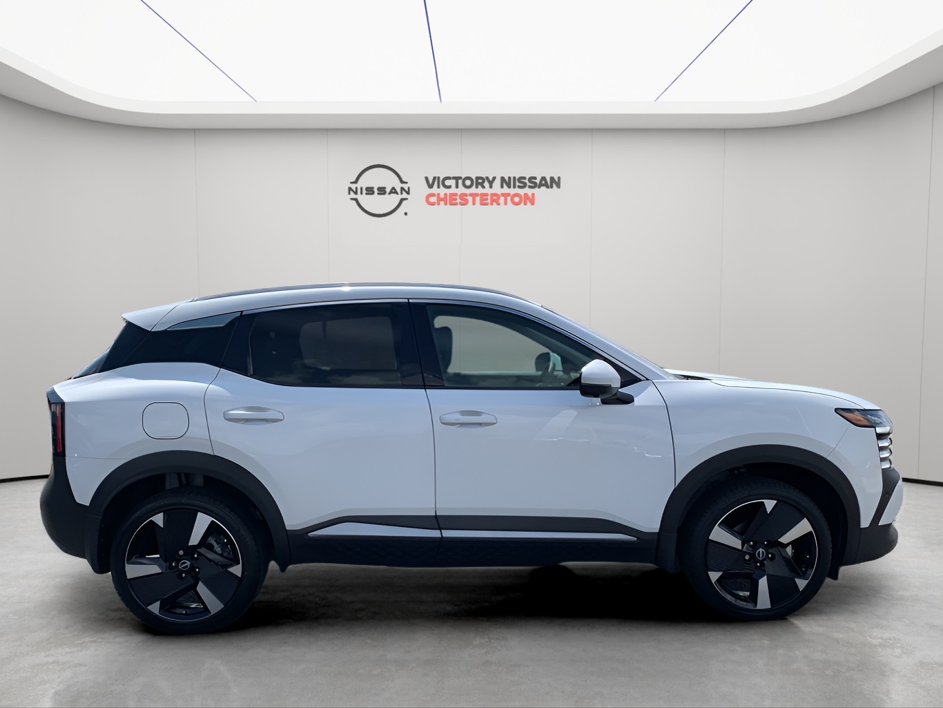 2025 Nissan Kicks SR photo 7