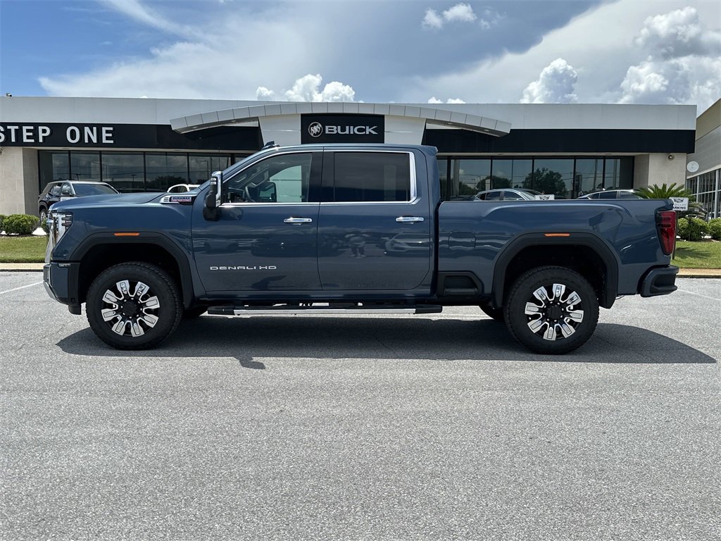 2025 Gmc Sierra 2500 Denali photo 3