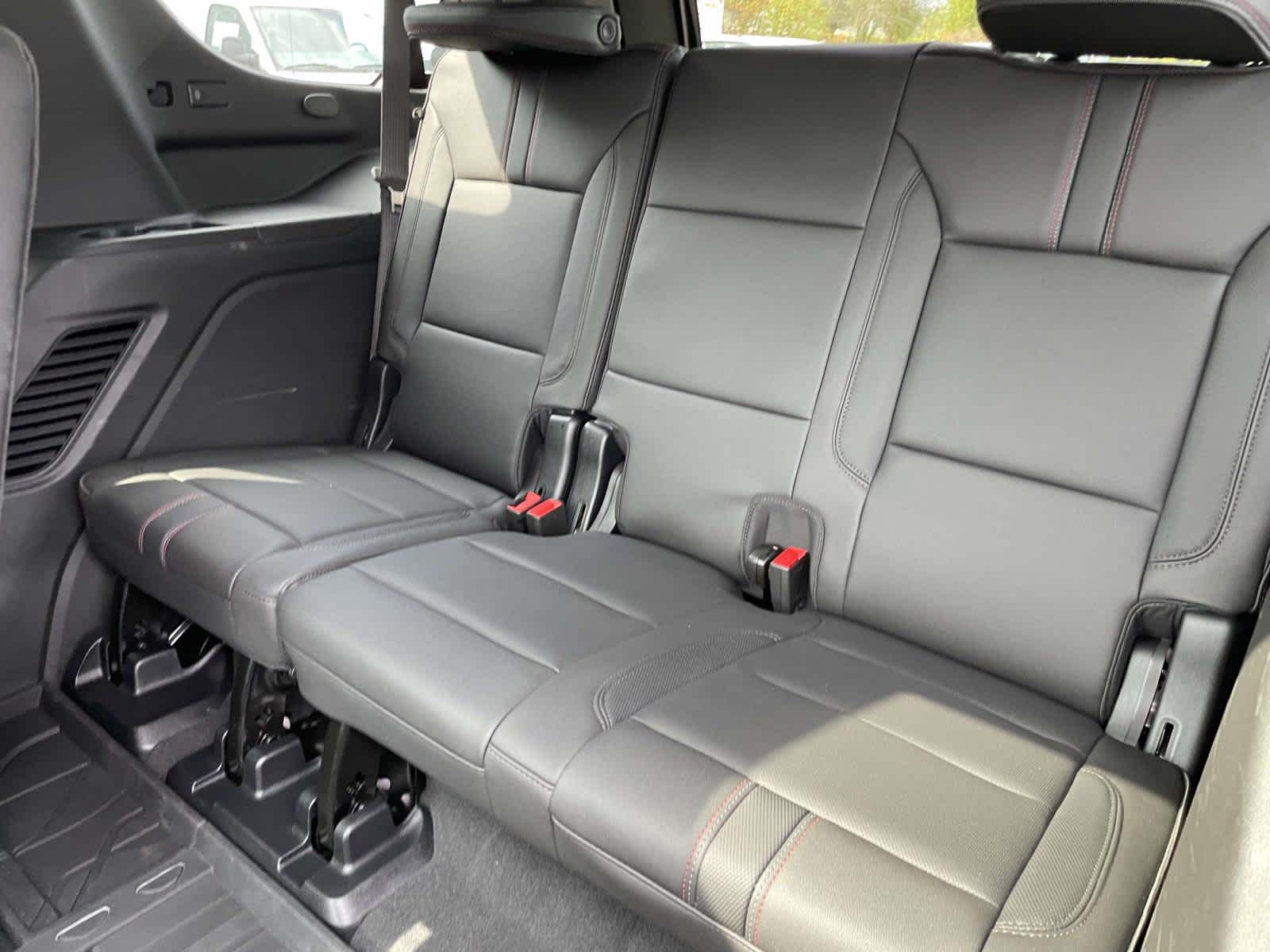 2024 Chevrolet Tahoe RST photo 15