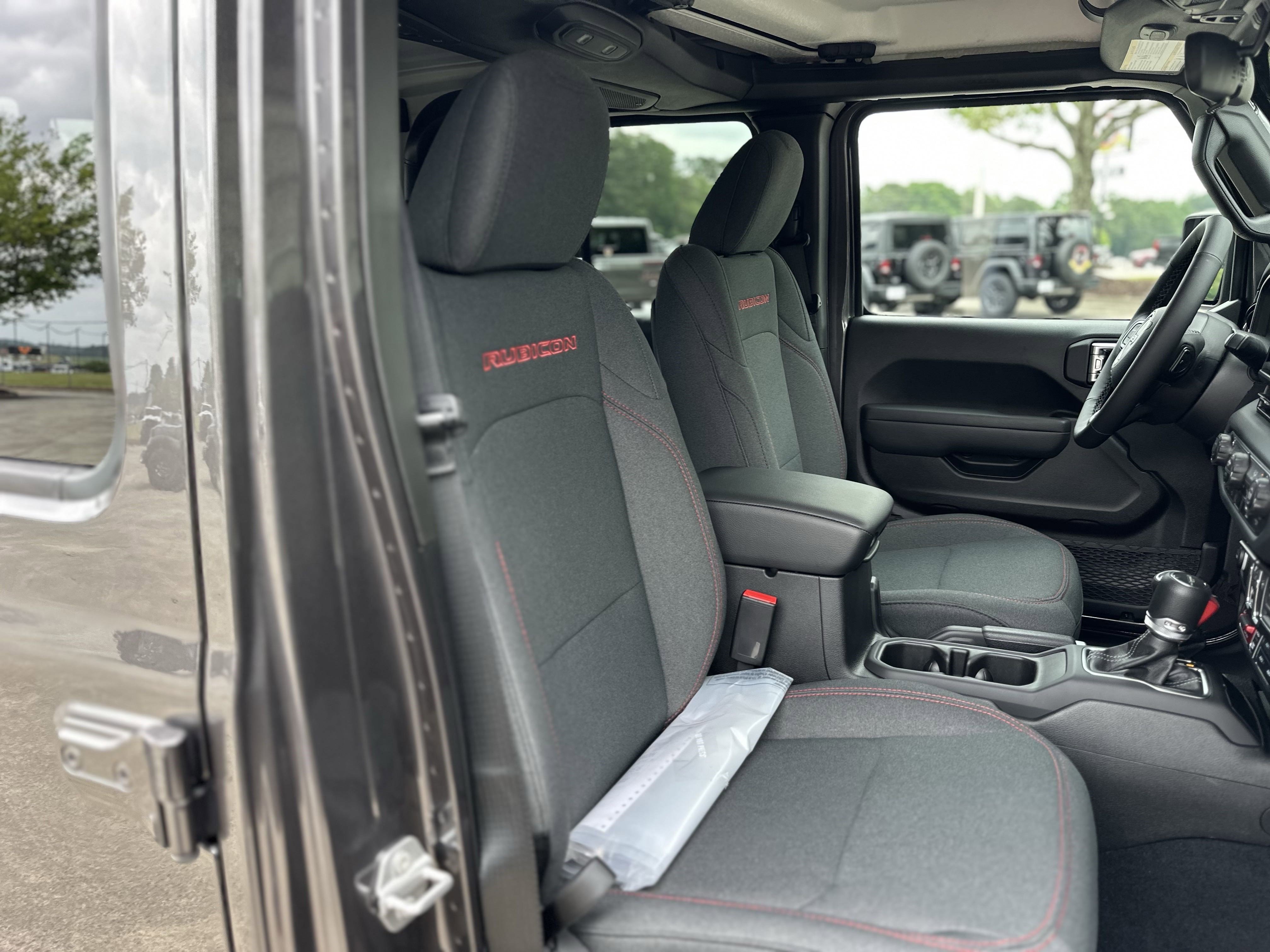 2025 Jeep Gladiator Rubicon photo 4