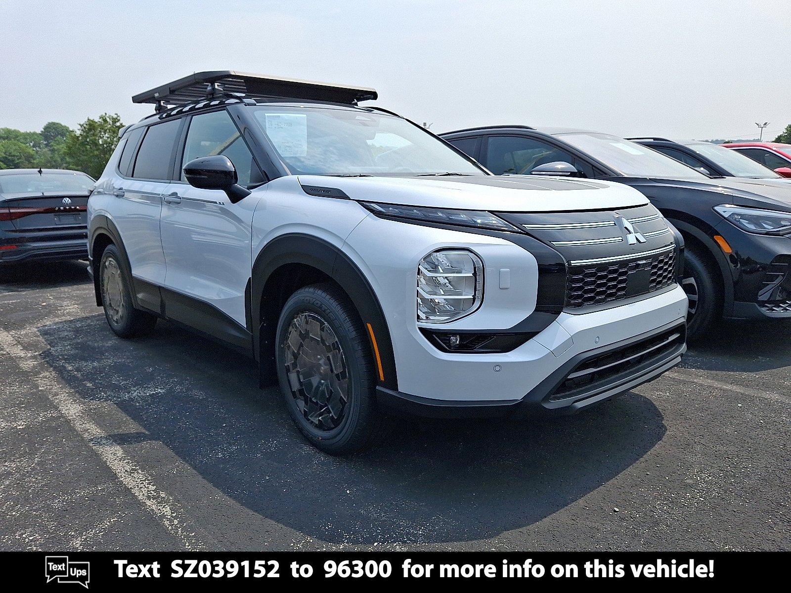 2025 Mitsubishi Outlander Trail Edition's photo