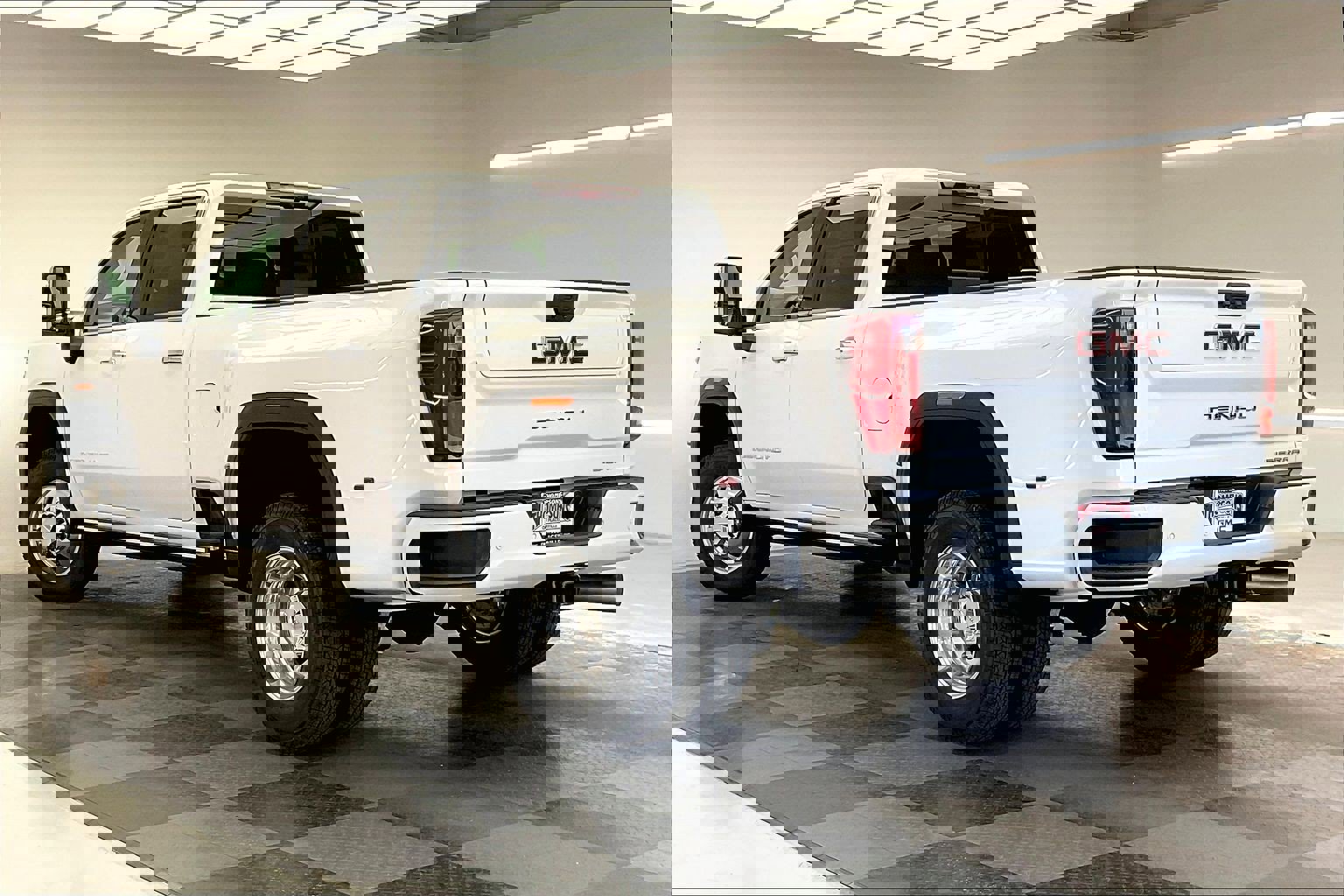 2026 Gmc Sierra 3500 HD Denali photo 2