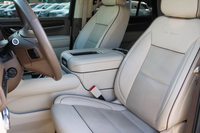 2022 Gmc Yukon Denali photo 14