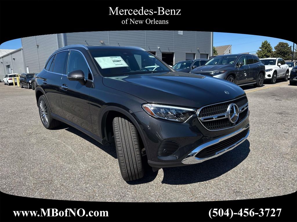 2026 Mercedes-Benz GLC Base's photo
