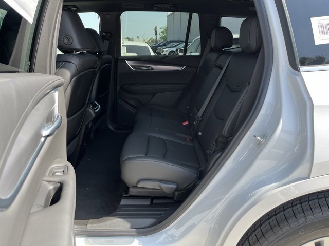 2025 Cadillac XT6 Luxury photo 21