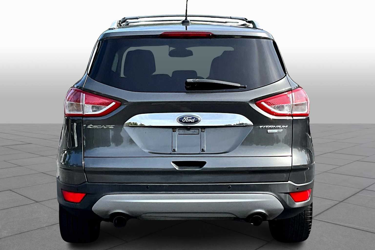 2015 Ford Escape Titanium photo 4
