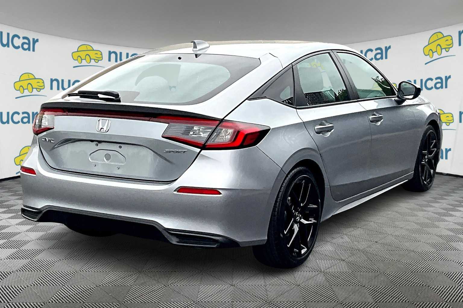 2025 Honda Civic Hatchback Sport photo 4