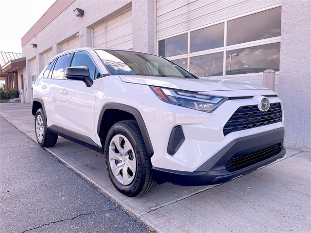 2024 Toyota RAV4 LE photo 3