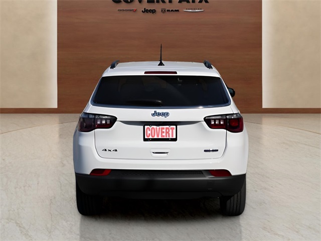 2026 Jeep Compass Latitude photo 2