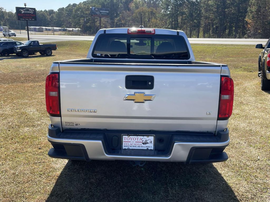 2016 Chevrolet Colorado LT photo 3