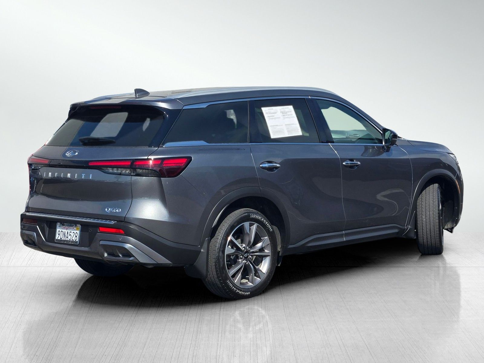 2022 Infiniti QX60 Luxe photo 4