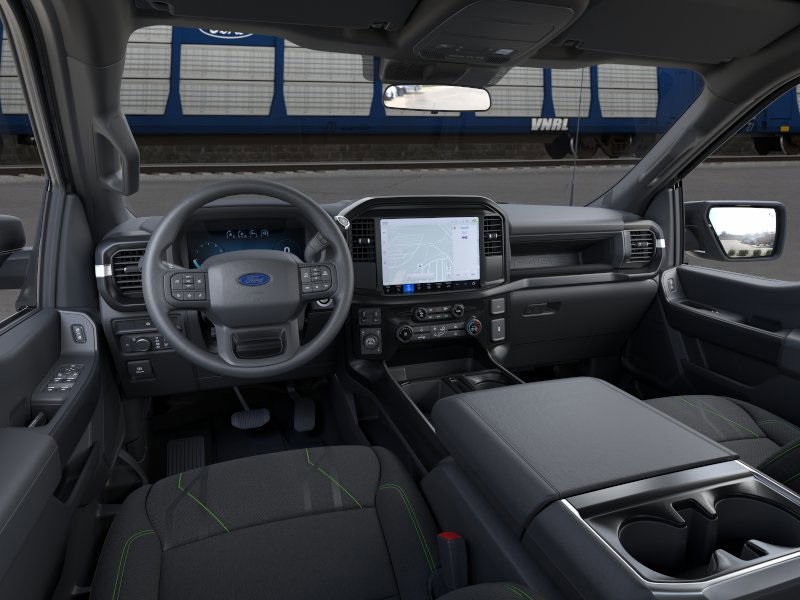 2025 Ford F-150 STX photo 4
