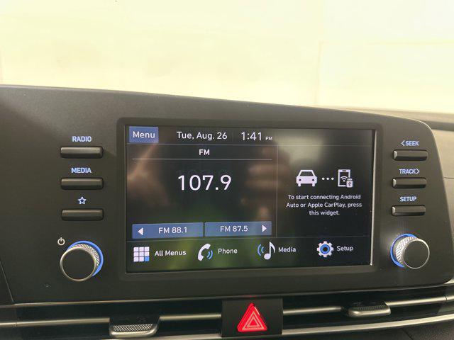 2025 Hyundai Elantra SE photo 12