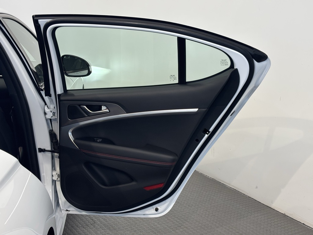 2025 Genesis G70 Sport Prestige photo 10