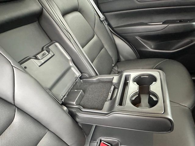 2025 Mazda CX-5 2.5 Select photo 31