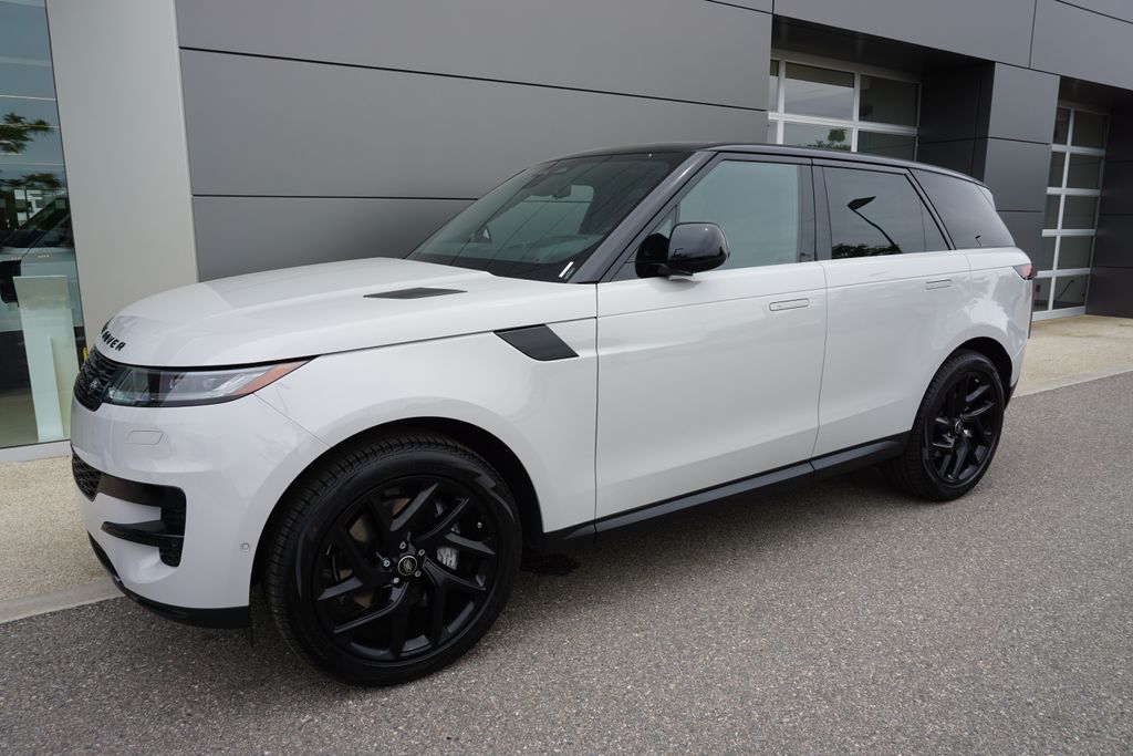 2025 Land Rover Range Rover Sport SE photo 3