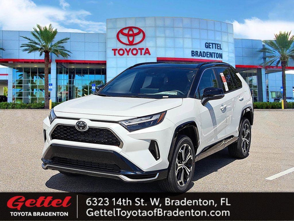 2025 Toyota RAV4 XSE's photo