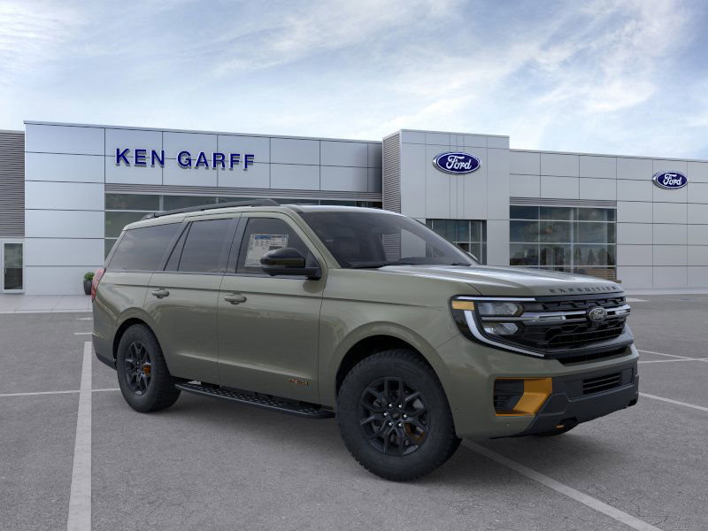 2025 Ford Expedition photo 6