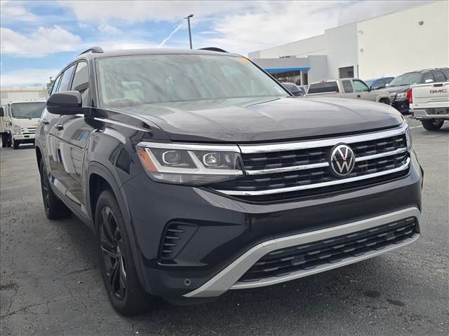 2022 Volkswagen Atlas SE w/Tech