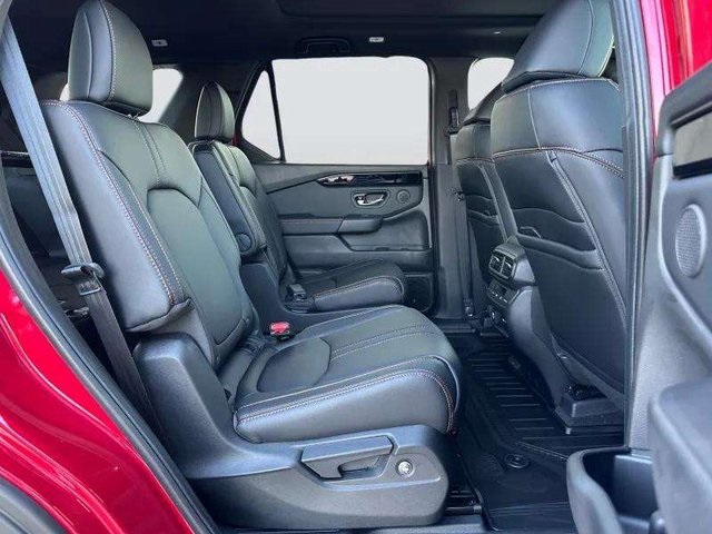 2025 Honda Pilot TrailSport photo 36