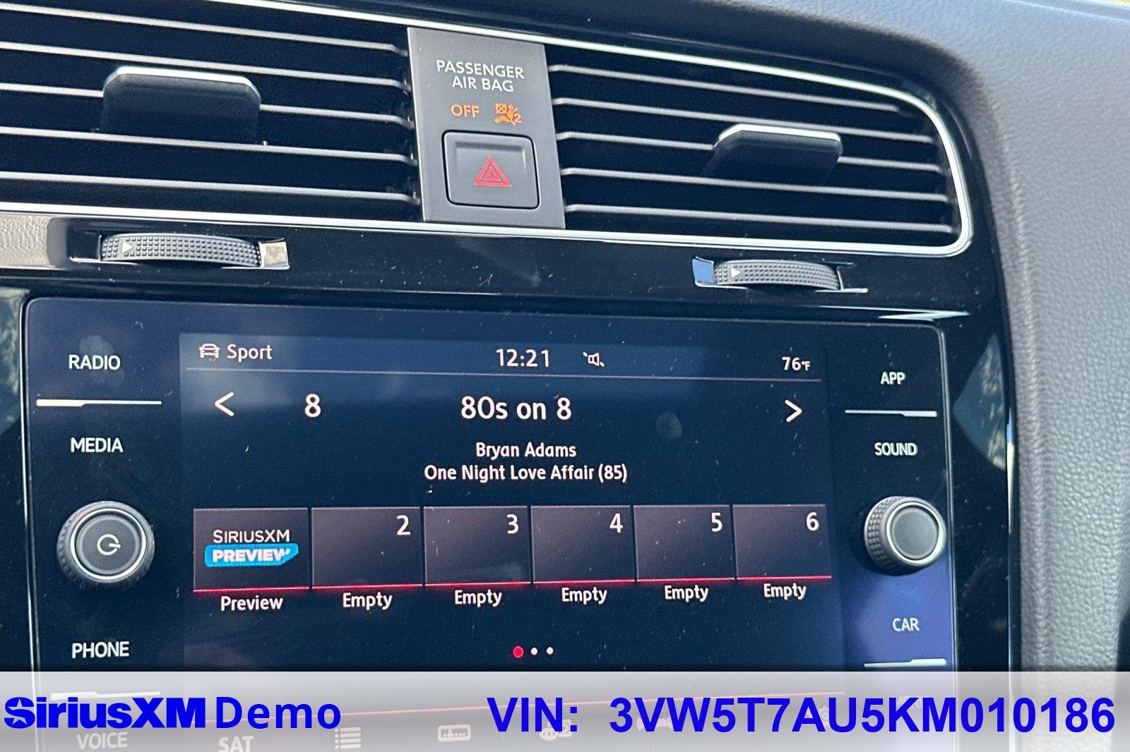 2019 Volkswagen Golf GTI SE photo 27