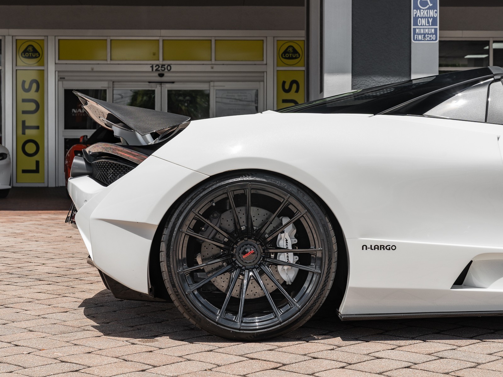 2020 Mclaren 720S Spider photo 28