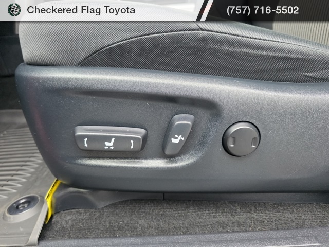 2024 Toyota 4Runner SR5 photo 19