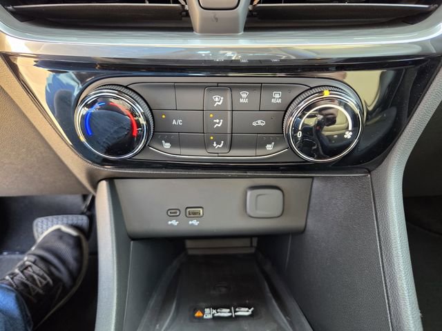 2026 Buick Encore GX Sport Touring photo 15